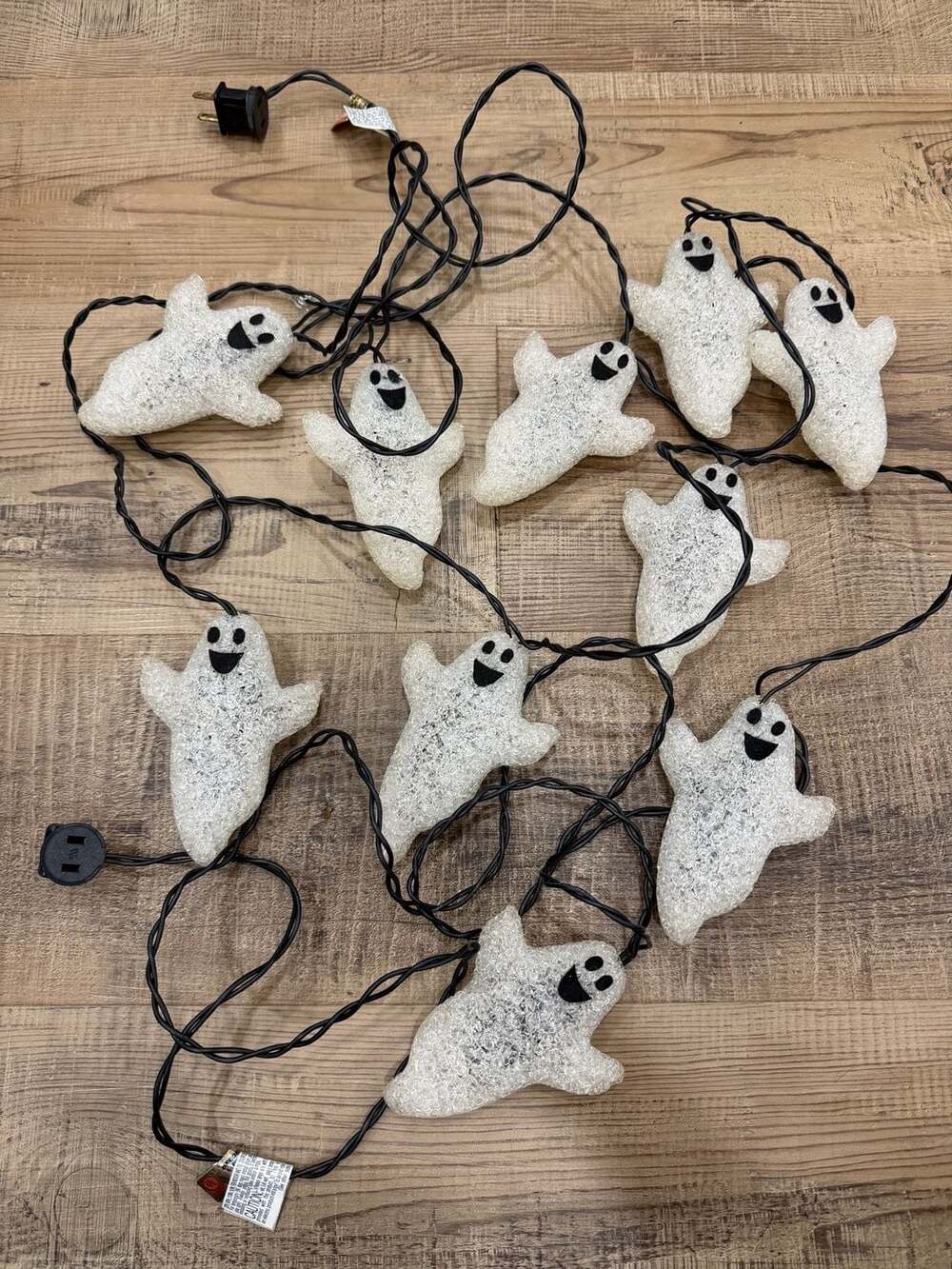 Vintage Melted Plastic Popcorn Ghost Halloween String Lights Lot of 2! Spooky